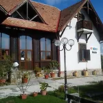 Vakacio Ueduelo Hotel apartamentowy Révfülöp