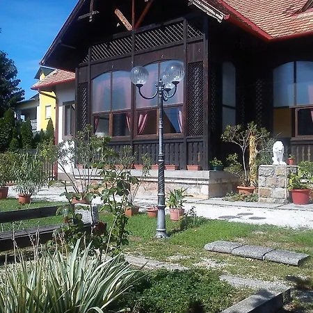 아파트호텔 Vakacio Ueduelo 3*