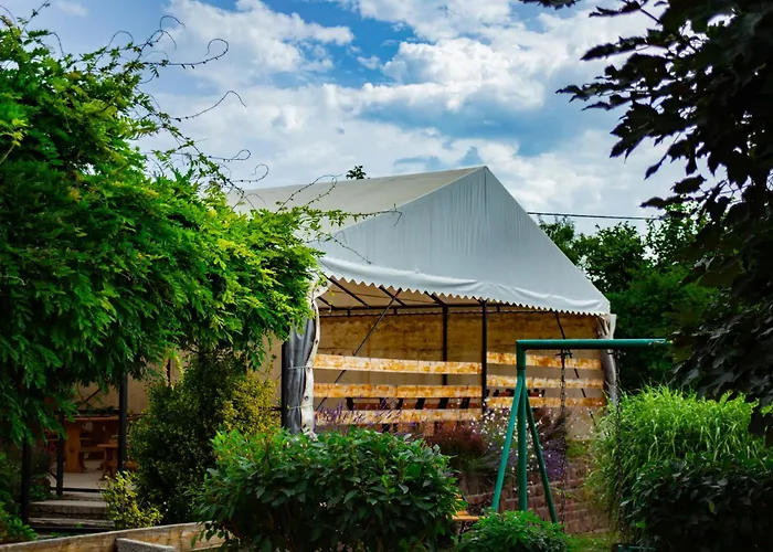 Vakacio Ueduelo 公寓式酒店 3*